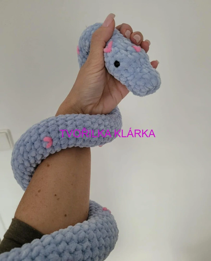 🐍 Háčkovaný Had