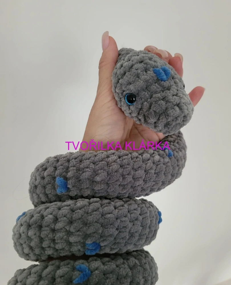 🐍 Háčkovaný Had